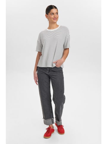 NÜMPH Shirt in Weiß/ Schwarz