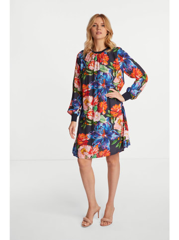 Rich & Royal Kleid in Blau/ Rot