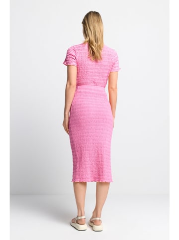 Rich & Royal Rock in Pink