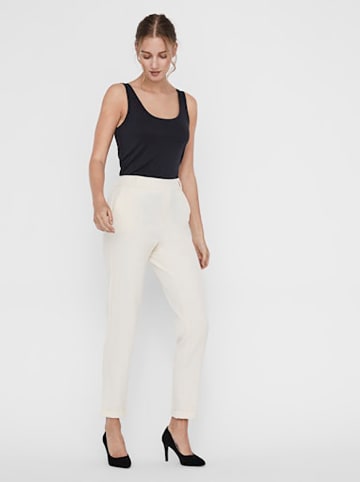 Vero Moda Spodnie w kolorze kremowym