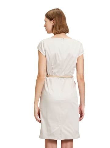 Betty Barclay Kleid in Creme