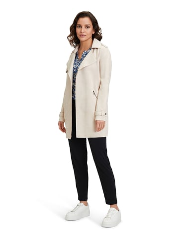 Betty Barclay Blazer in Beige