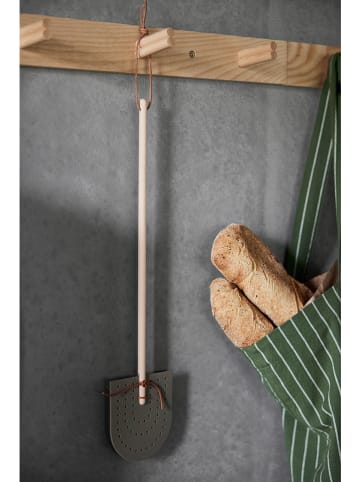 OYOY living design Fliegenklatsche ''Rainbow'' in Oliv - (L)45 x (B)10 cm