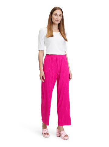 CARTOON Hose in Pink