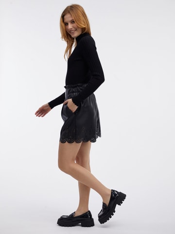 orsay Shorts in Schwarz