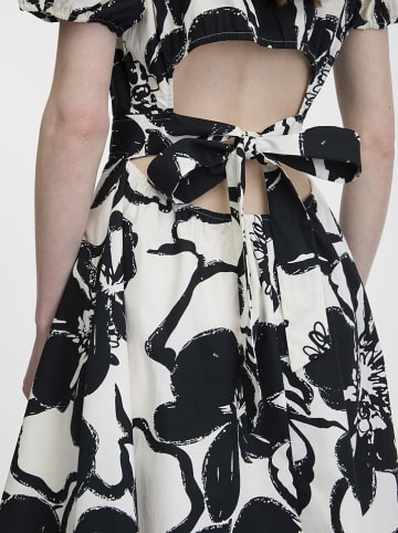 orsay Kleid in Weiß/ Schwarz