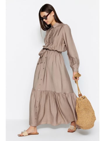trendyol Kleid in Beige