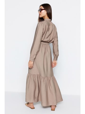 trendyol Kleid in Beige