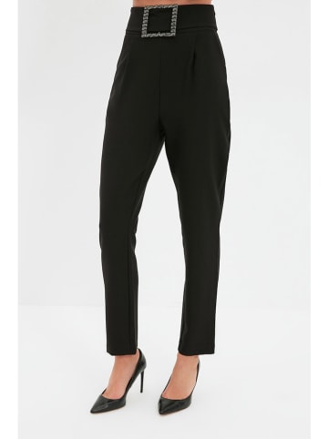 trendyol Hose in Schwarz