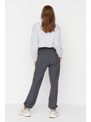 trendyol Sweathose in Anthrazit