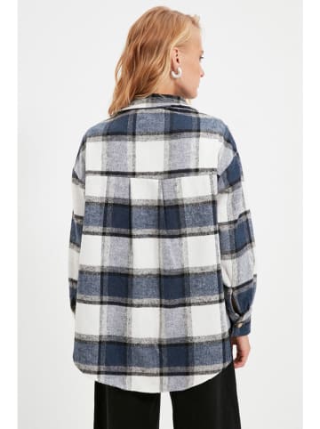 trendyol Übergangsjacke in Dunkelblau/ Weiß