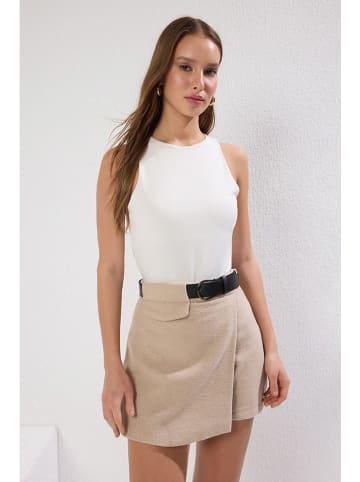 trendyol Shorts in Beige