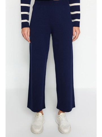trendyol 2tlg. Outfit in Dunkelblau/ Creme