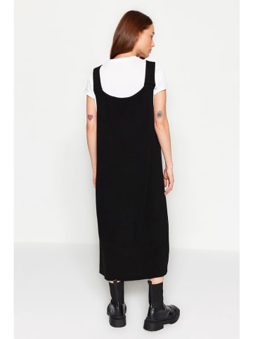 trendyol Strickkleid in Schwarz