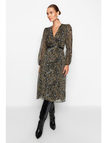 trendyol Kleid in Khaki/ Schwarz