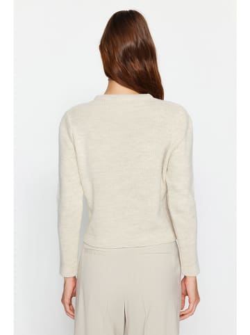 trendyol Cardigan in Creme