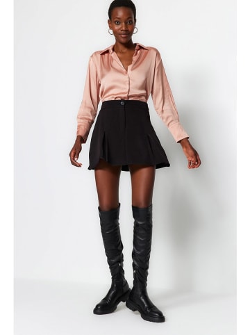 trendyol Shorts in Schwarz