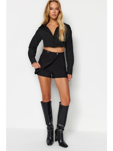 trendyol Shorts in Schwarz