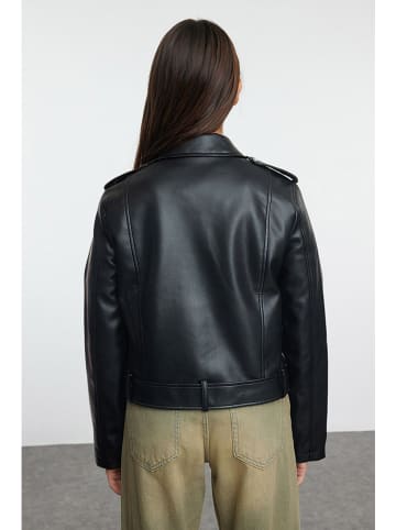 trendyol Übergangsjacke in Schwarz