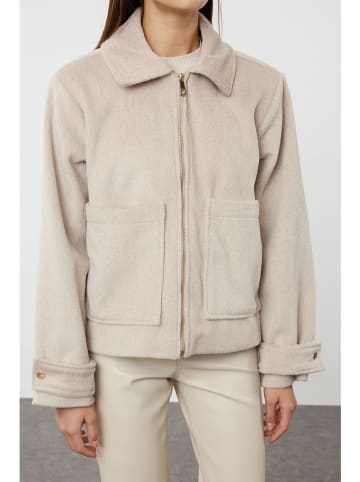 trendyol Übergangsjacke in Beige