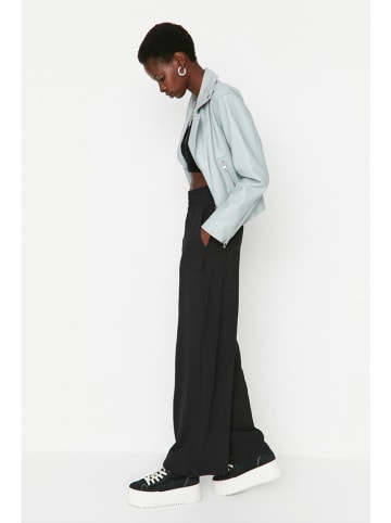 trendyol Hose in Schwarz