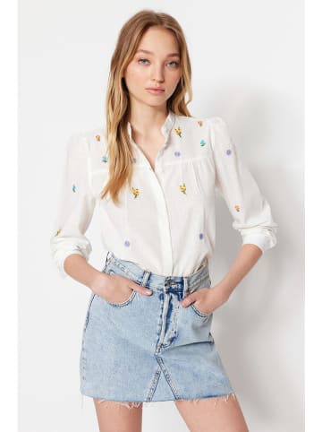 trendyol Bluse in Weiß