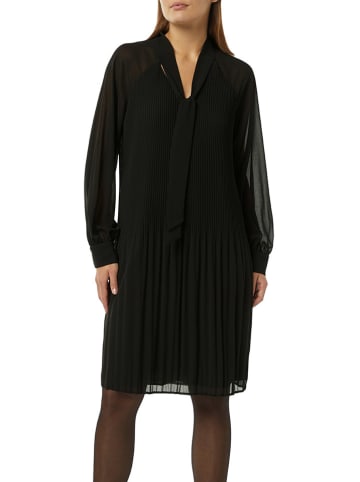 comma Kleid in Schwarz