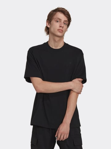 adidas Shirt in Schwarz