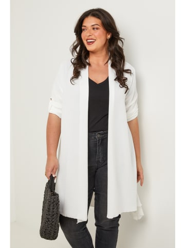 Curvy Lady Cardigan in Weiß