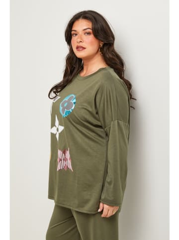 Curvy Lady Pullover in Khaki