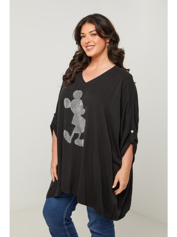 Curvy Lady Tunika in Schwarz