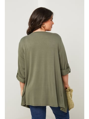Curvy Lady Bluse in Khaki