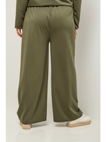 Curvy Lady Spodnie w kolorze khaki