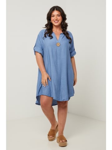 Curvy Lady Kleid in Blau