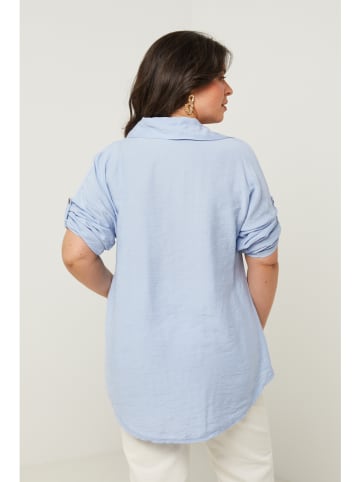 Curvy Lady Bluse in Hellblau