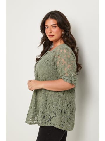 Curvy Lady Bluse in Khaki