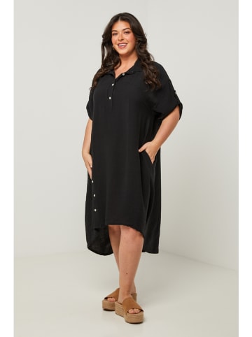 Curvy Lady Kleid in Schwarz