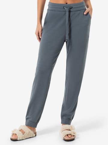 super.natural Sweathose "Solution" in Grau