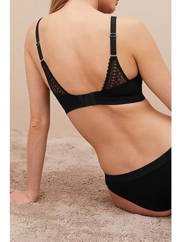 Marks & Spencer Bügelloser BH in Schwarz