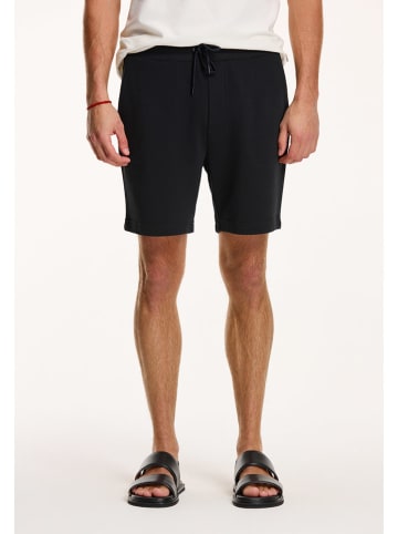 SHIWI Shorts in Schwarz