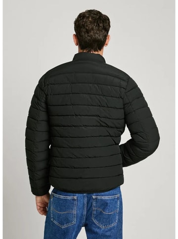 Pepe Jeans Kurtka pikowana "Tomi" w kolorze czarnym