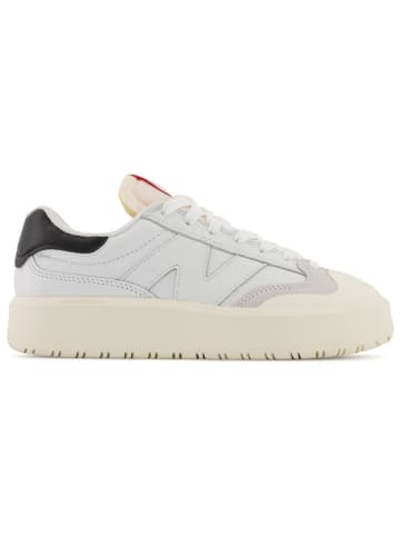 New Balance Skórzane sneakersy "302" w kolorze białym