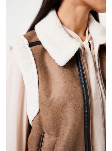 Garcia Bodywarmer lichtbruin/wit