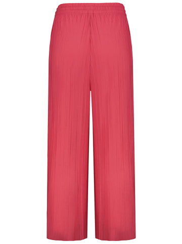 Sublevel Hose in Fuchsia