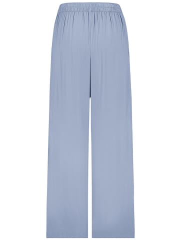 Sublevel Hose in Hellblau