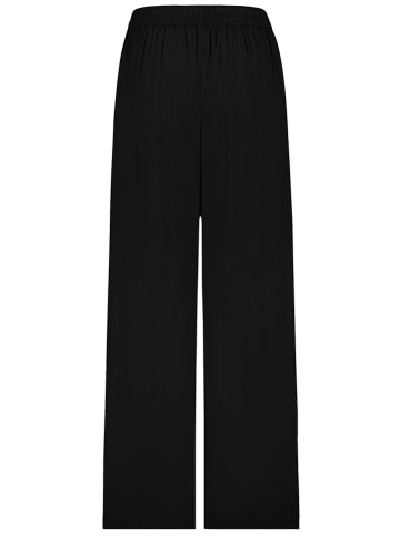 Sublevel Hose in Schwarz