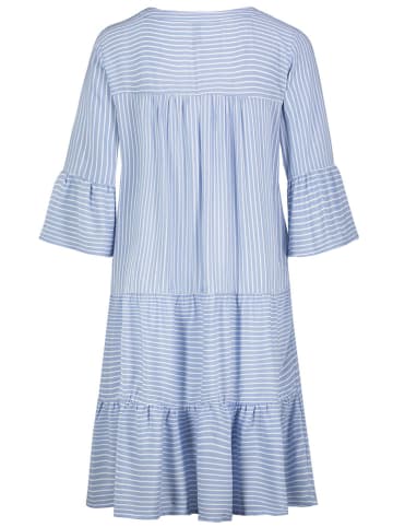 Sublevel Kleid in Hellblau/ Weiß