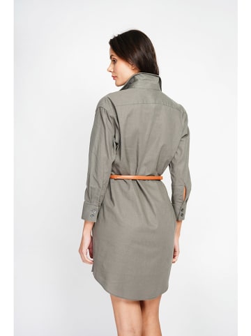 ASSUILI Leinenkleid in Khaki