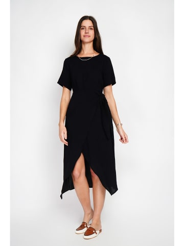 ASSUILI Kleid in Schwarz