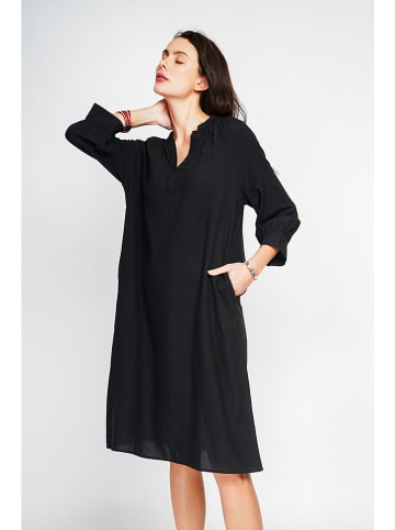 Le Jardin du Lin Kleid in Schwarz